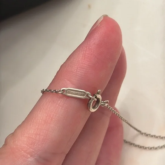 Tiffany Double Heart Tag Pendant
in Silver, Mini - Picture 10 of 10